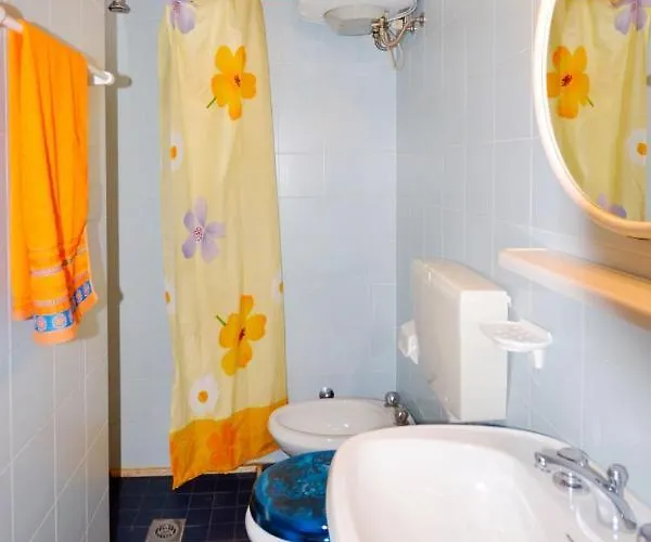 Cavallino-2 By Interhome